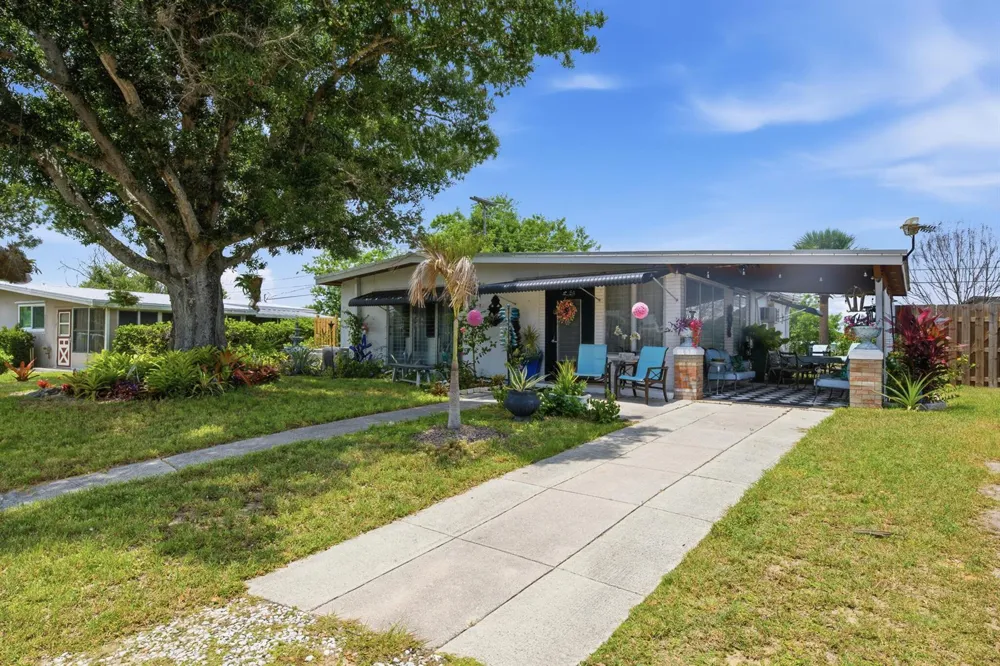 54 20th Lane SW Vero Beach, FL 32962