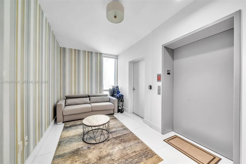 16385 Biscayne Blvd #2707 North Miami Beach, FL 33160