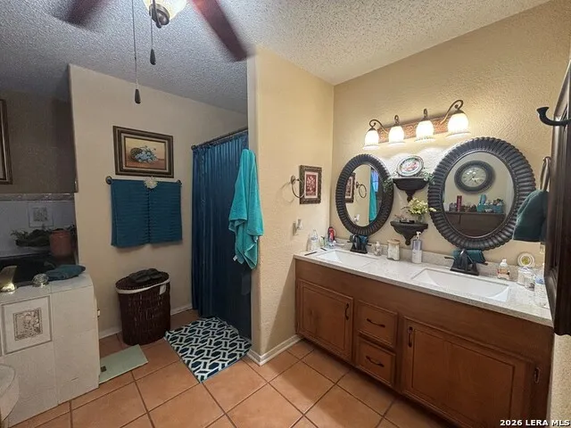 759 McDavid St Quemado, TX 78877
