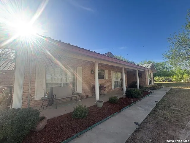 759 McDavid St Quemado, TX 78877