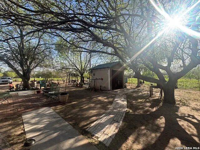759 McDavid St Quemado, TX 78877