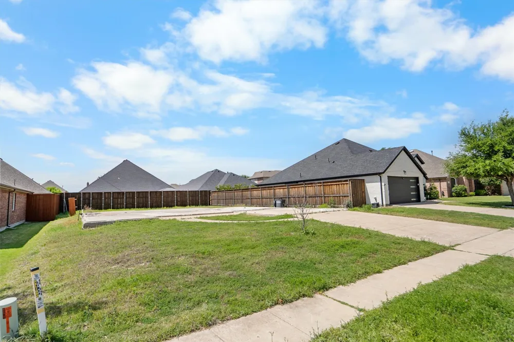 3042 Lakefield Drive Little Elm, TX 75068