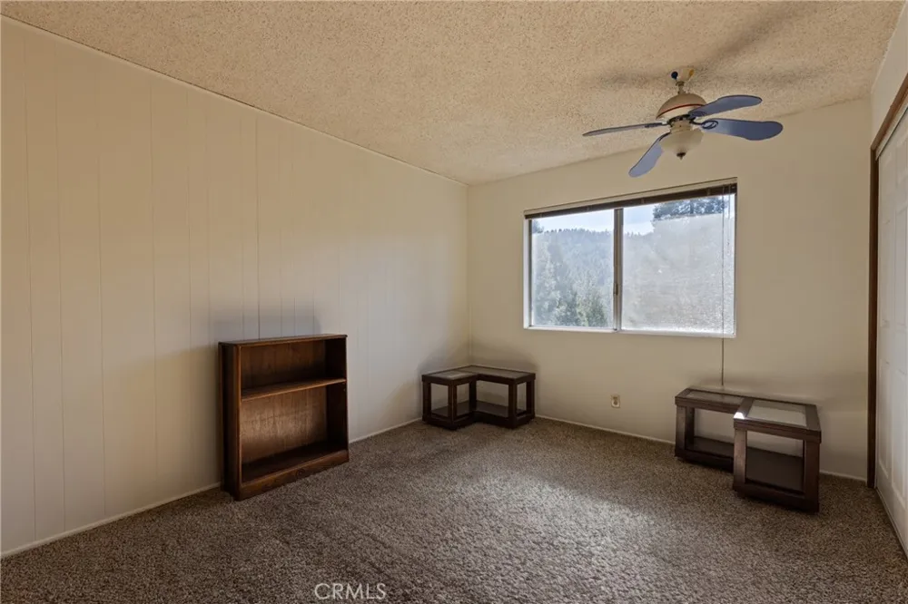 23771 Zuger Dr Crestline, CA 92325