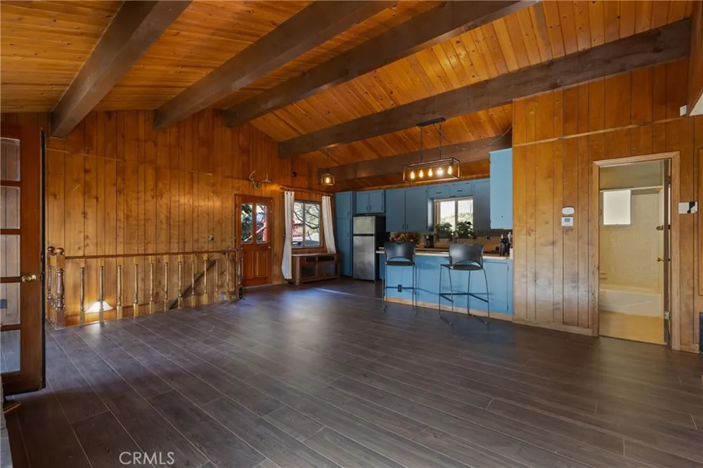 23771 Zuger Dr Crestline, CA 92325