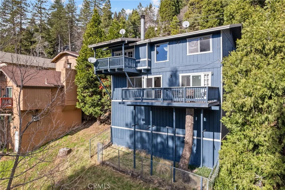 23771 Zuger Dr Crestline, CA 92325