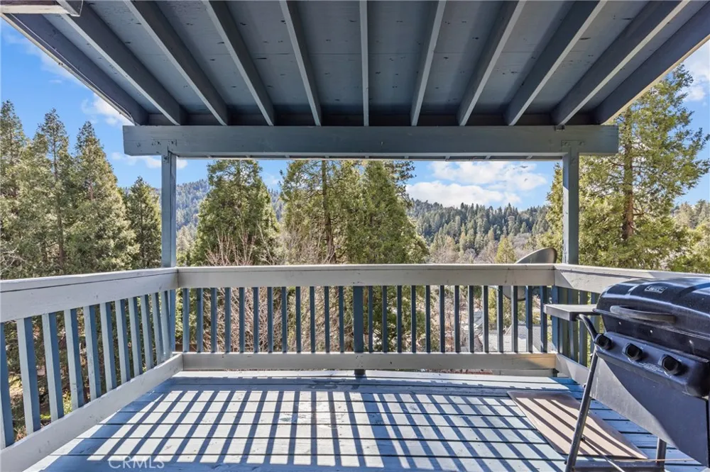23771 Zuger Dr Crestline, CA 92325