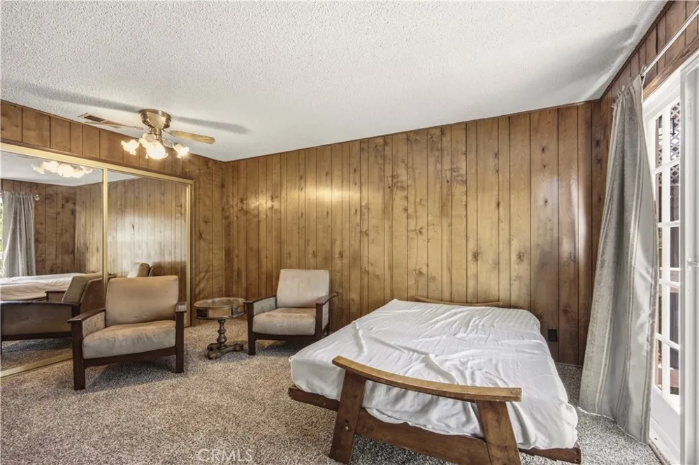 23771 Zuger Dr Crestline, CA 92325