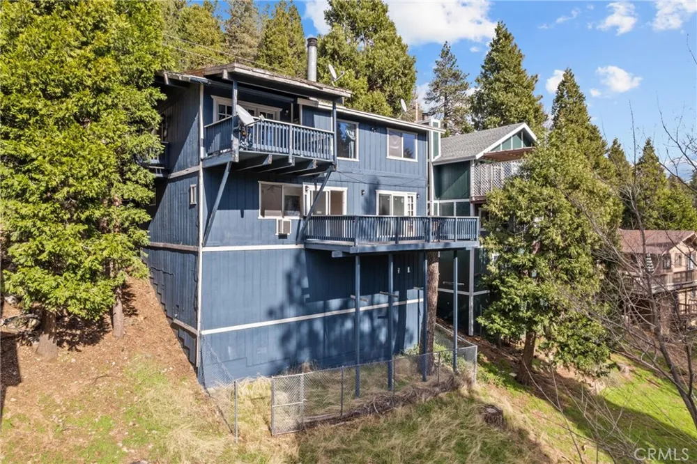 23771 Zuger Dr Crestline, CA 92325