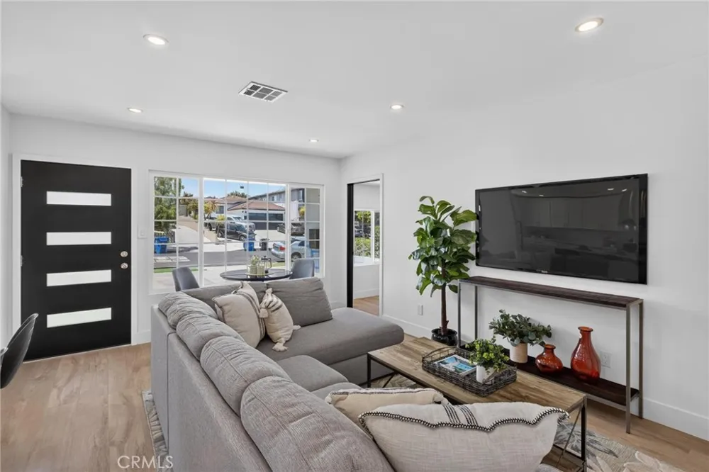 1223 W 23rd San Pedro, CA 90731