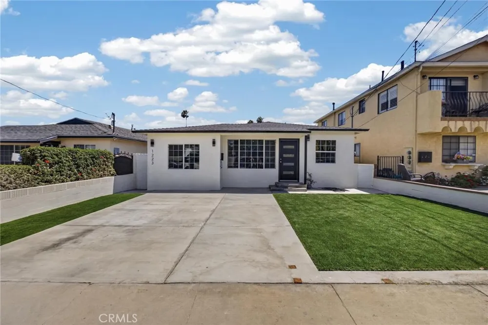 1223 W 23rd San Pedro, CA 90731