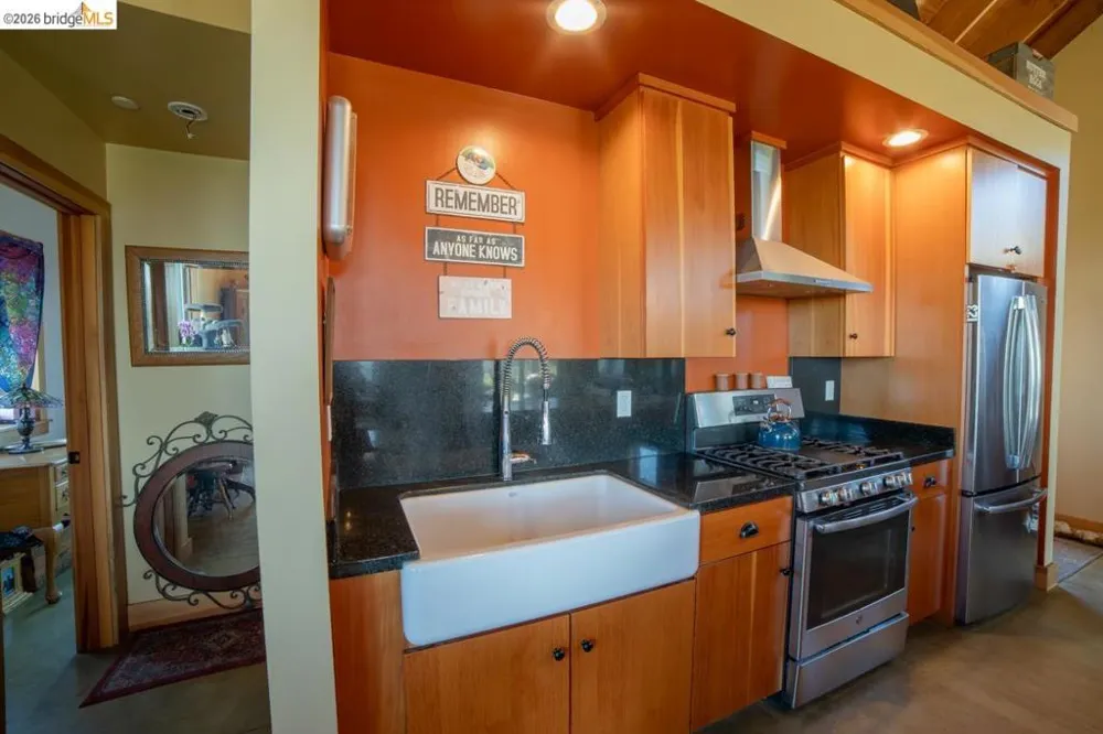 6899 Eagleview Dr. Mountain Ranch, CA 95246
