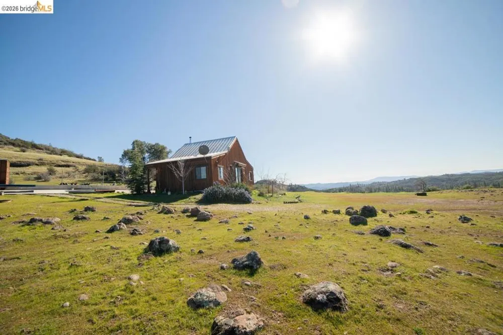 6899 Eagleview Dr. Mountain Ranch, CA 95246
