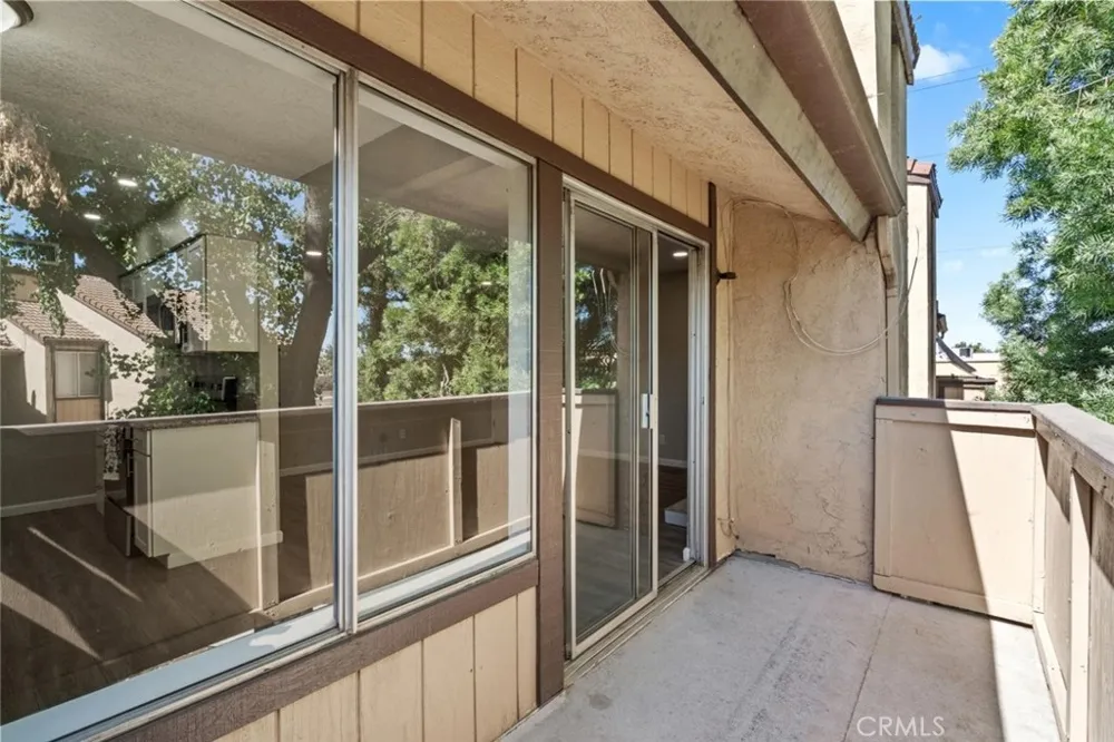 1550 W Ashlan Fresno, CA 93705