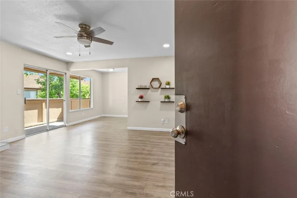 1550 W Ashlan Fresno, CA 93705