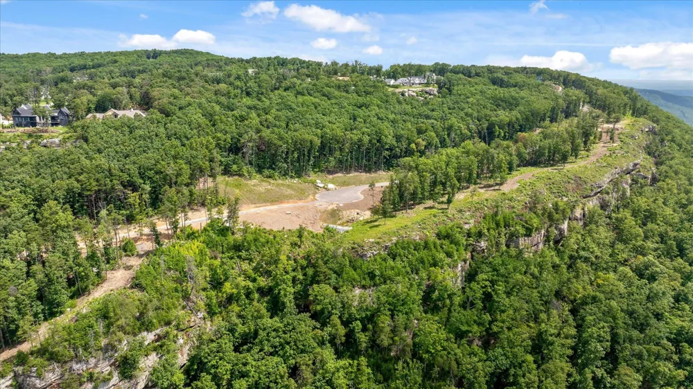 1134 Ransom Point Road Signal Mountain, TN 37377