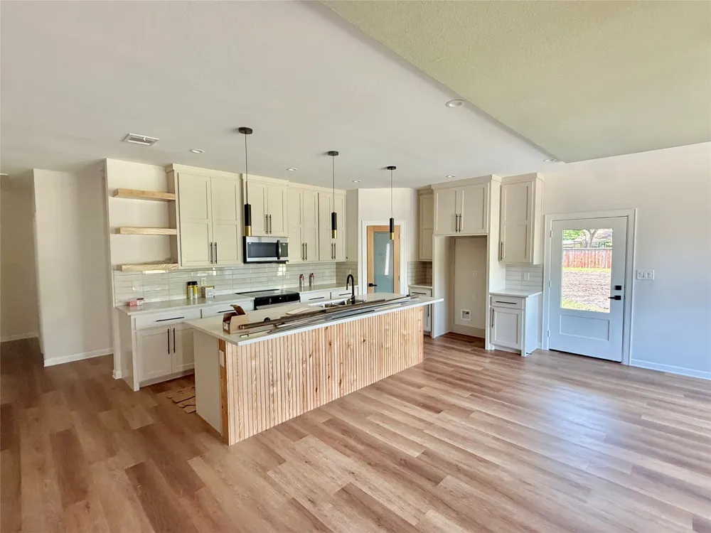 745 W Marshall Cooper, TX 75432