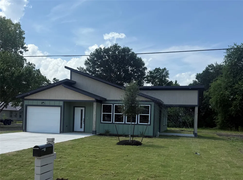 745 W Marshall Cooper, TX 75432