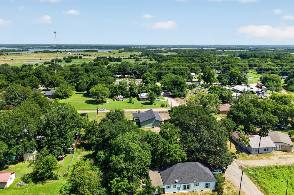 745 W Marshall Cooper, TX 75432