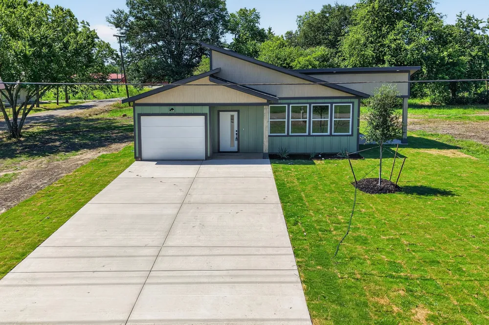 745 W Marshall Cooper, TX 75432