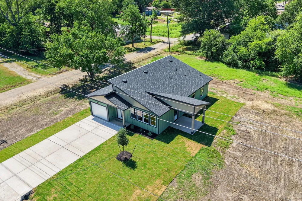 745 W Marshall Cooper, TX 75432