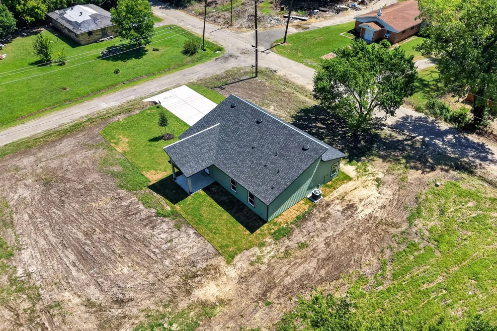 745 W Marshall Cooper, TX 75432