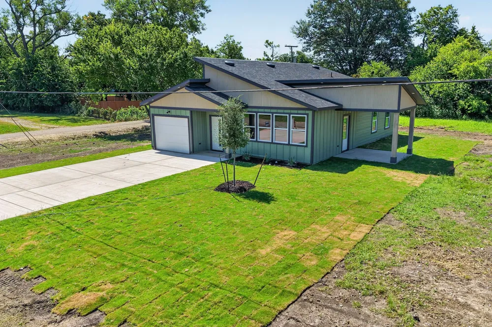 745 W Marshall Cooper, TX 75432