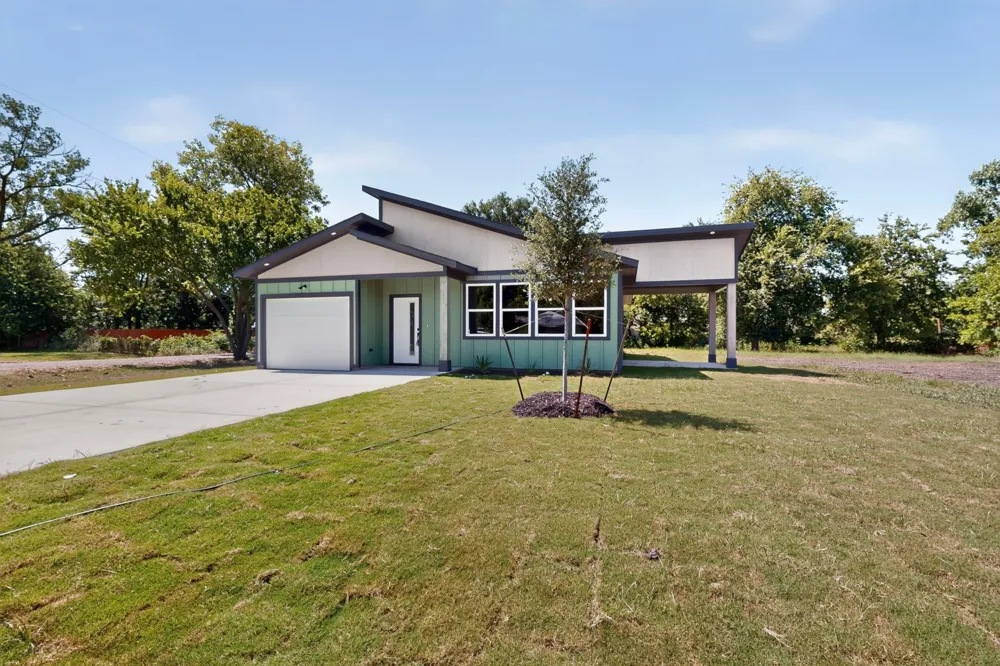 745 W Marshall Cooper, TX 75432