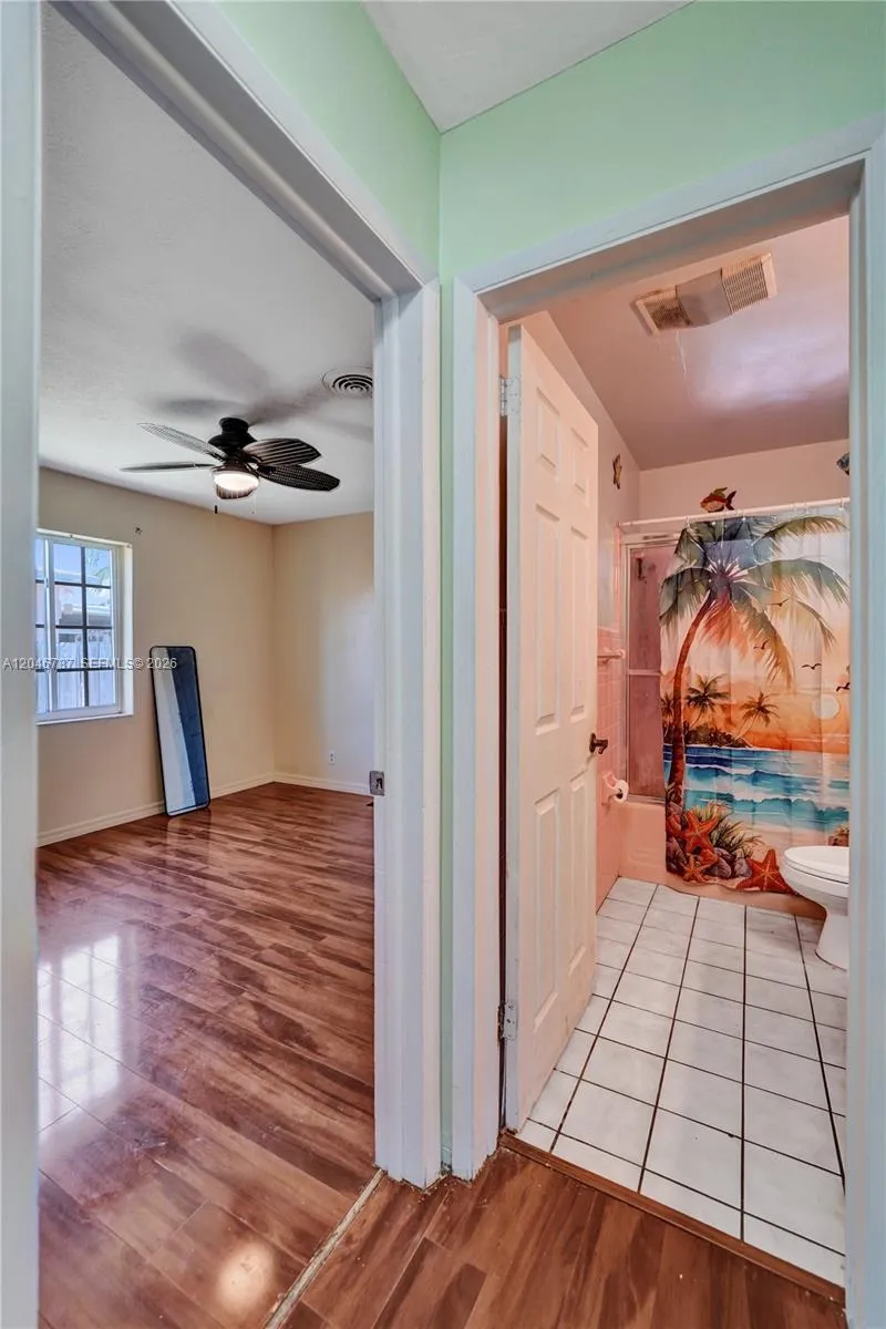 206 SE 3rd St Dania Beach, FL 33004