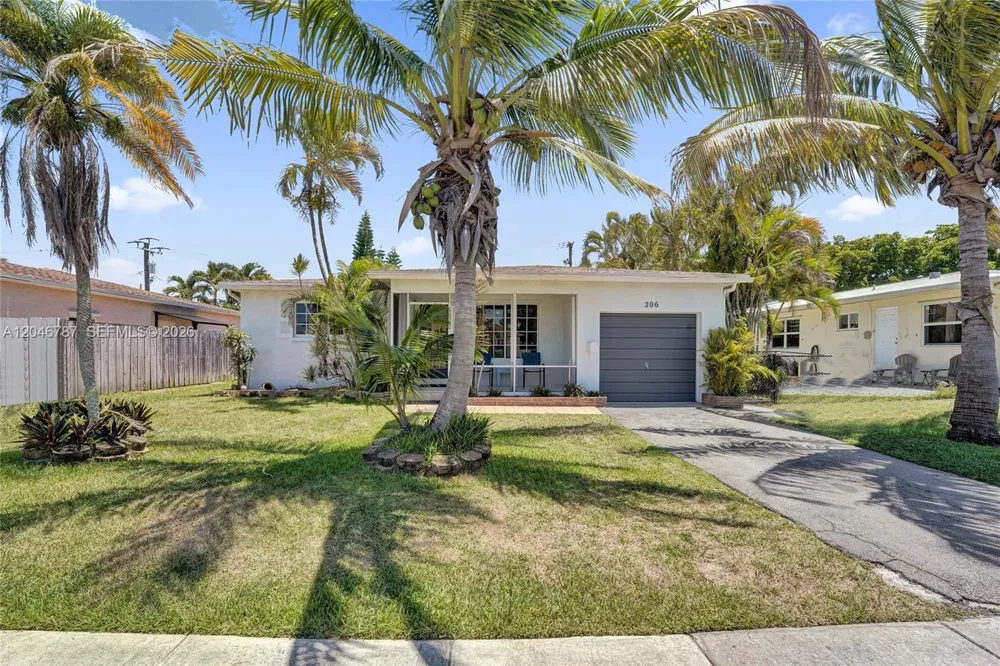 206 SE 3rd St Dania Beach, FL 33004