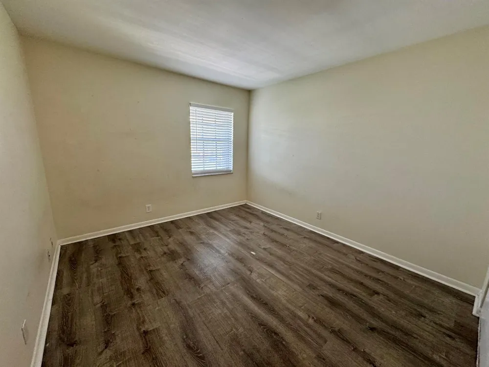 8028 SW 17th Place Davie, FL 33324