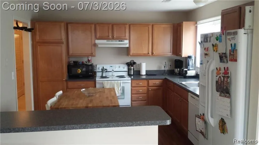 28339 Carlton Way Drive #33 Novi City, MI 48377