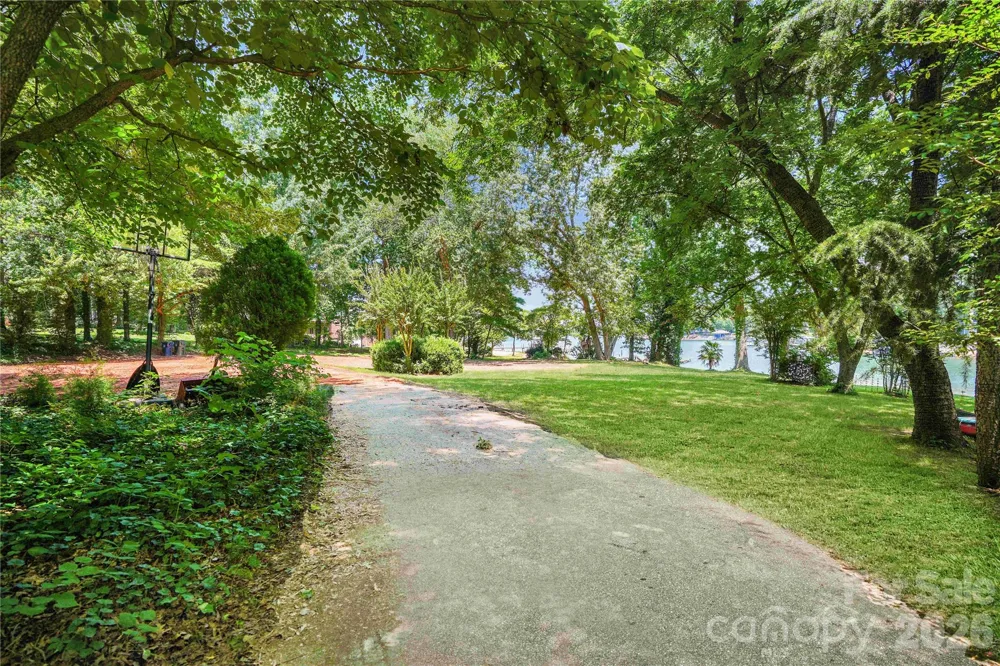 21024 Norman Shores Drive Cornelius, NC 28031
