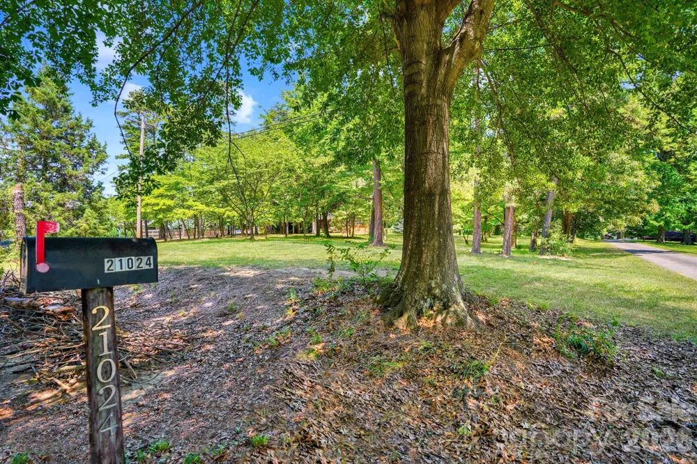 21024 Norman Shores Drive Cornelius, NC 28031