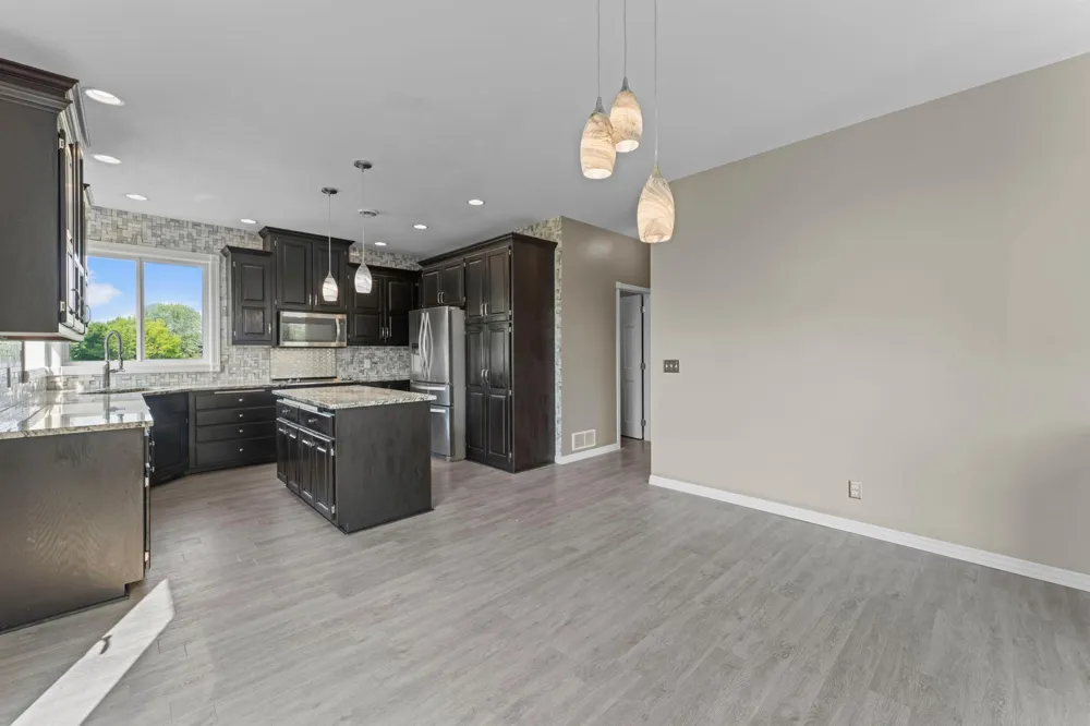 5614 407th Court North Branch, MN 55056