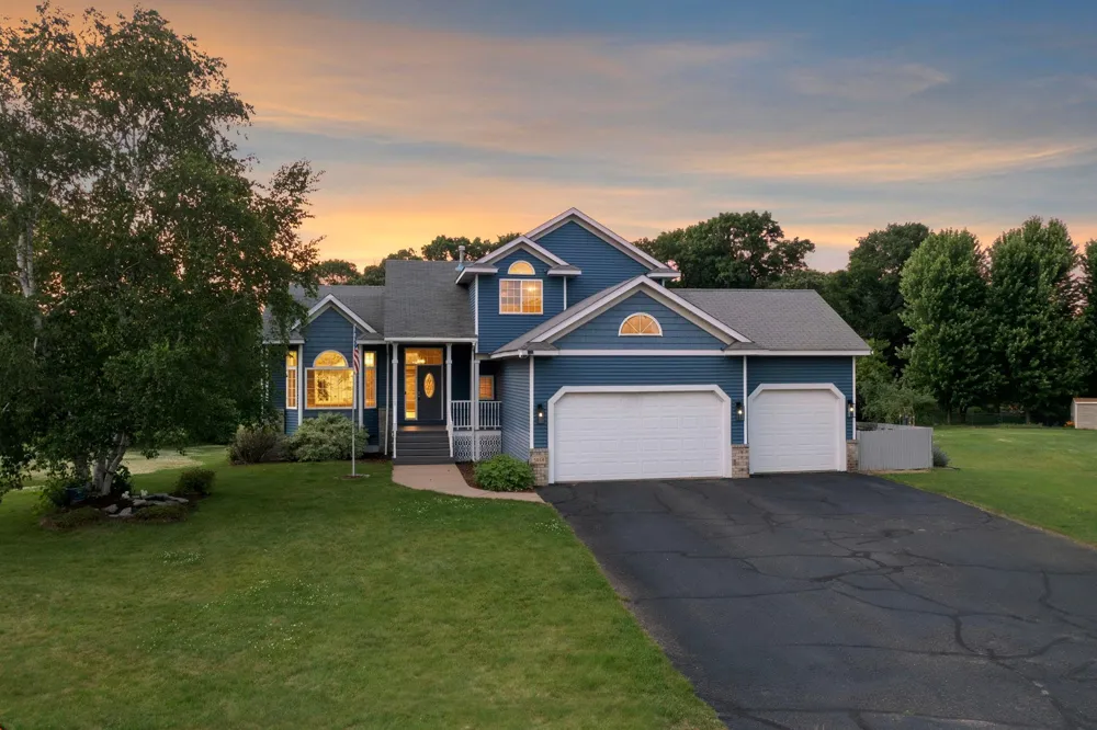 5614 407th Court North Branch, MN 55056