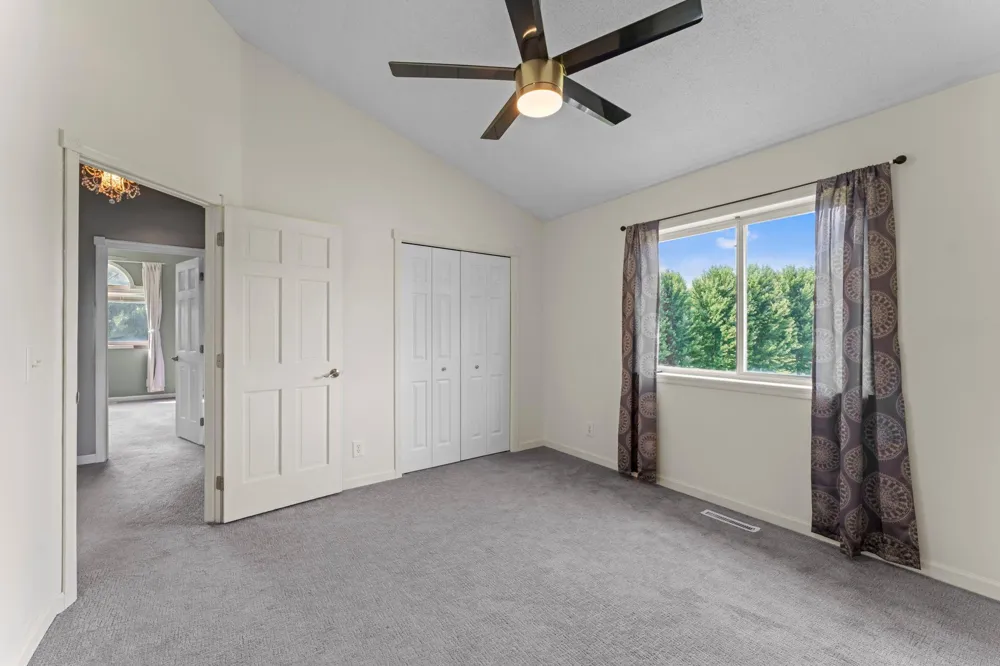 5614 407th Court North Branch, MN 55056