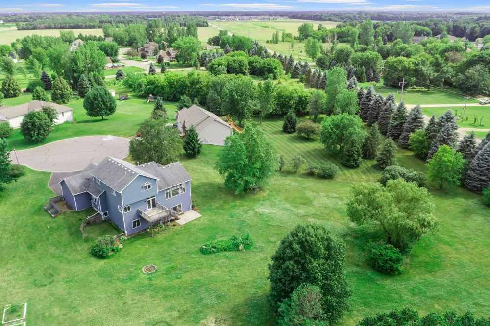 5614 407th Court North Branch, MN 55056