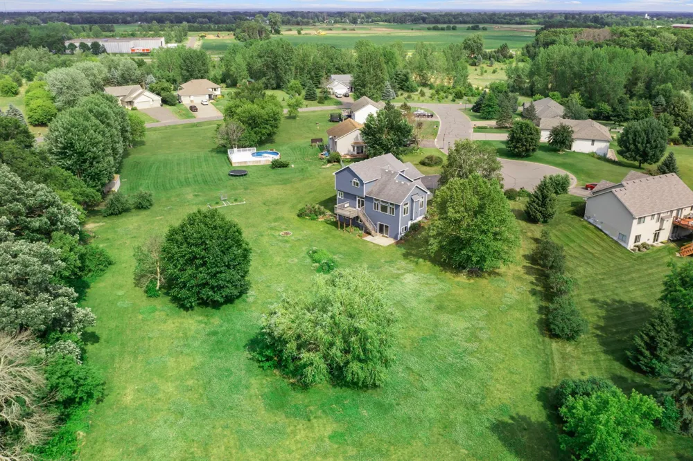 5614 407th Court North Branch, MN 55056