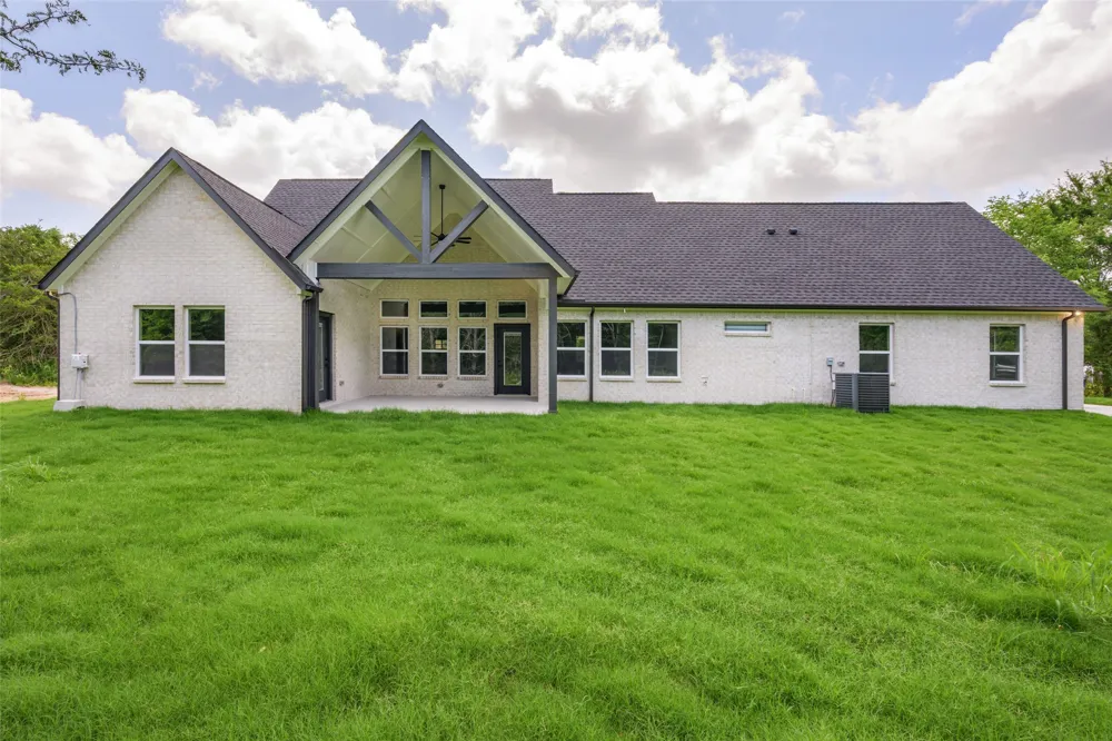 Private Road 1262 Brashear, TX 75420