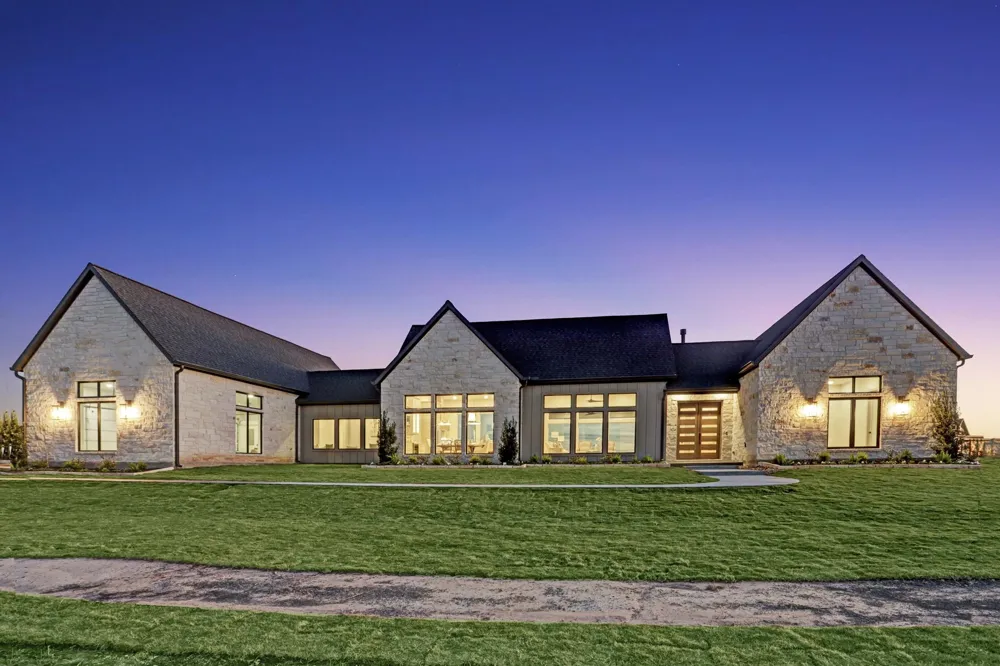 10549 Sunny Meadow Drive Chappell Hill, TX 77426