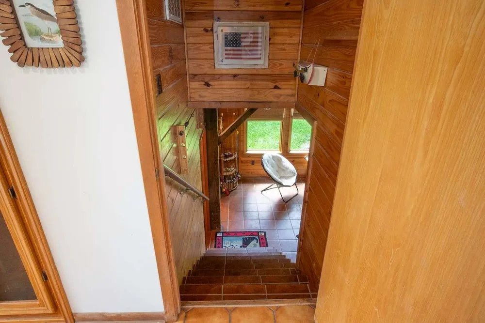 1056 County Road 297 Circle Sargent, TX 77414