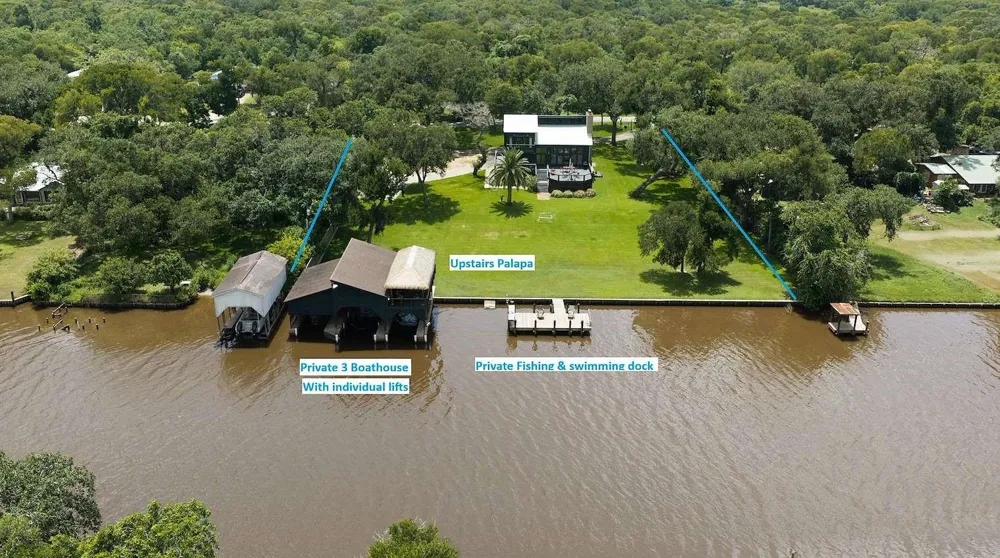 1056 County Road 297 Circle Sargent, TX 77414