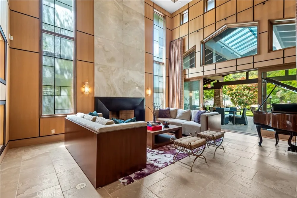 5824 JED SMITH ROAD Hidden Hills, CA 91302