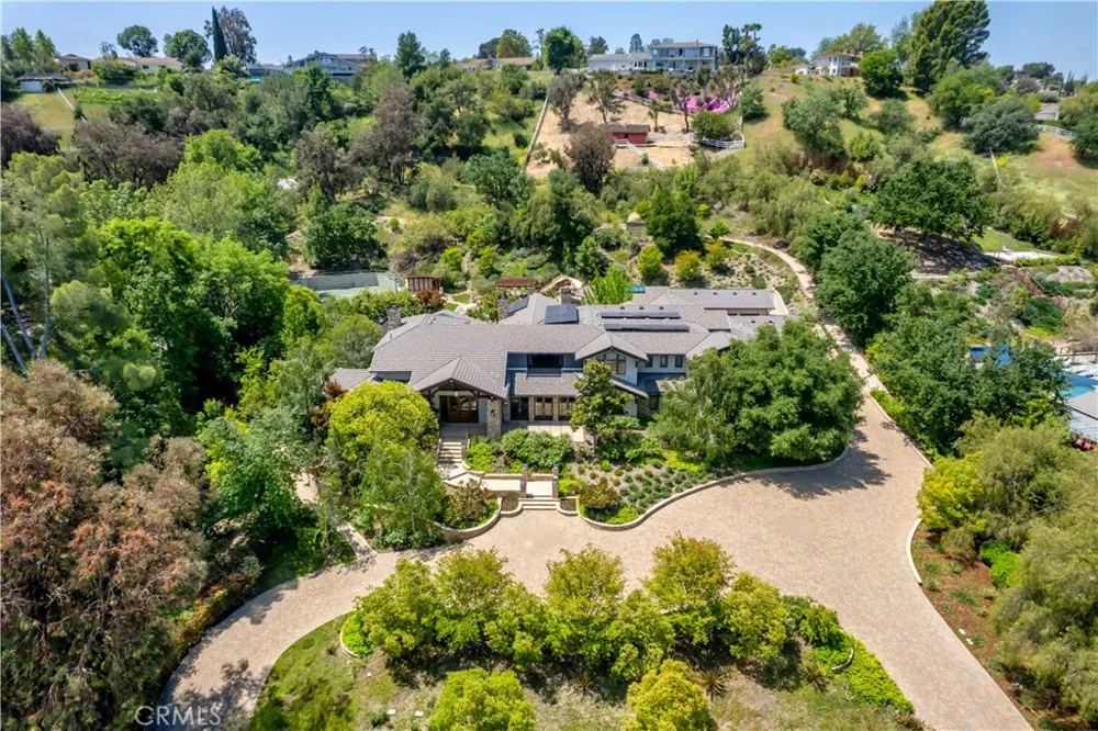 5824 JED SMITH ROAD Hidden Hills, CA 91302