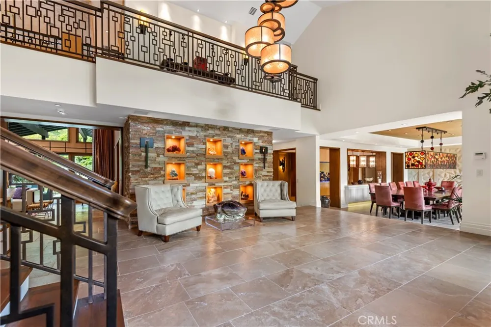 5824 JED SMITH ROAD Hidden Hills, CA 91302