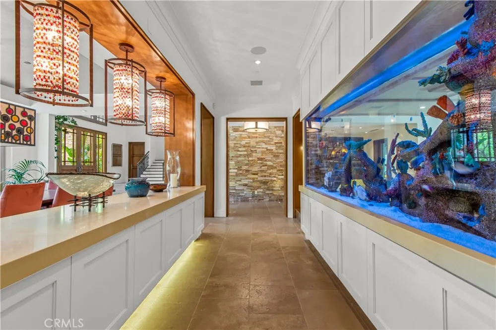 5824 JED SMITH ROAD Hidden Hills, CA 91302