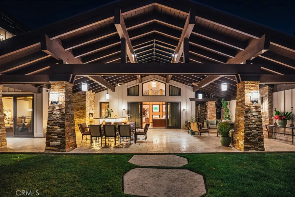 5824 JED SMITH ROAD Hidden Hills, CA 91302