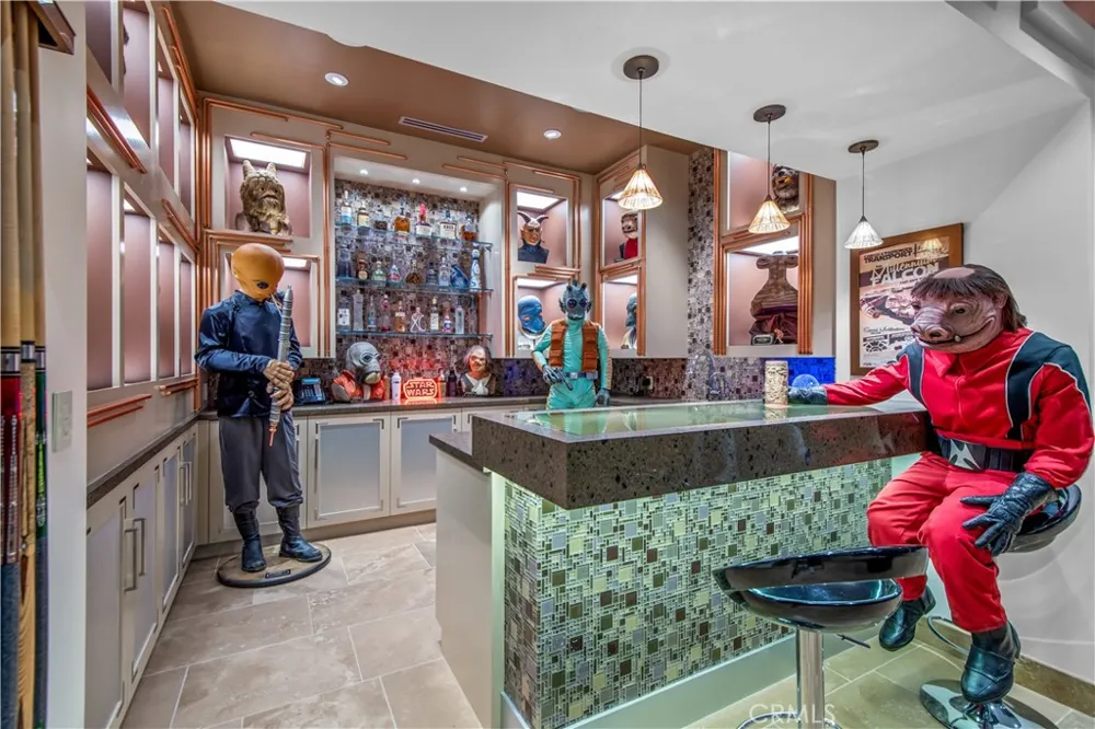 5824 JED SMITH ROAD Hidden Hills, CA 91302