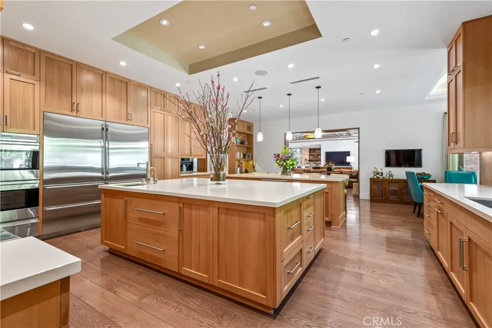 5824 JED SMITH ROAD Hidden Hills, CA 91302