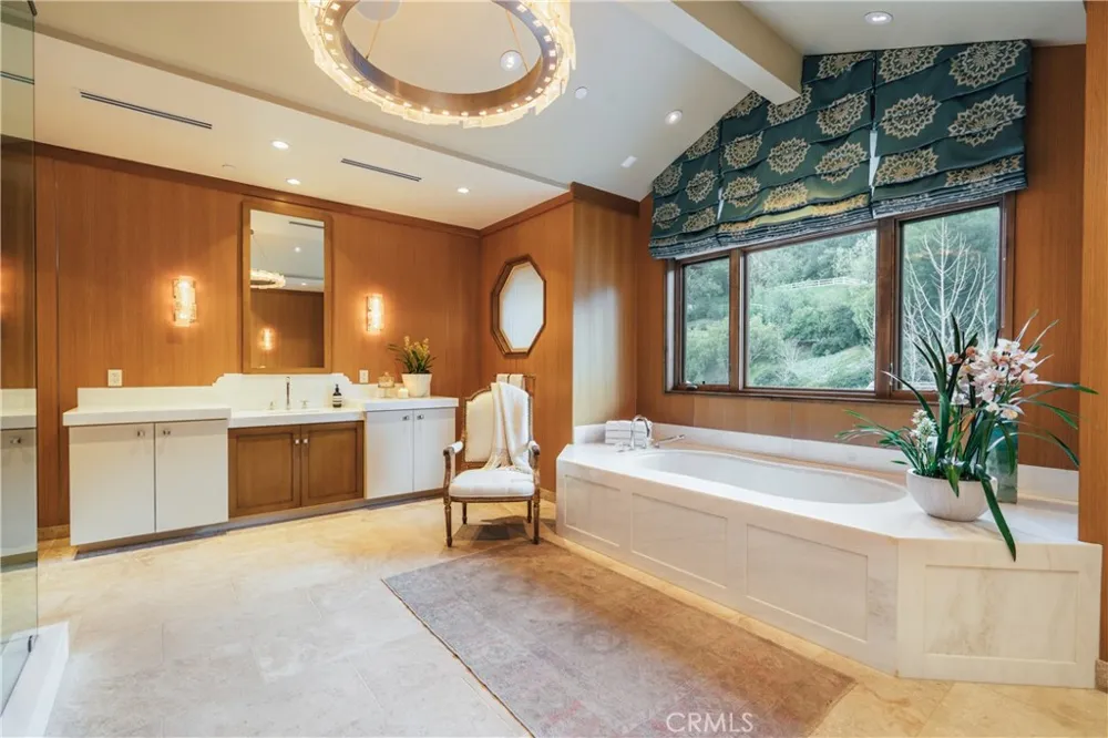 5824 JED SMITH ROAD Hidden Hills, CA 91302